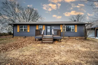 Image de Quiet, comfortable & extensively updated - 2 bedroom