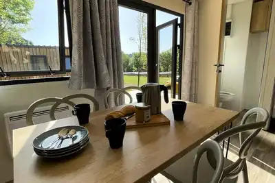 Image de Cottage avec terrasse 2 Chambres / 1 salle de bain au domaine du Perche Bellêmois 4 personnes