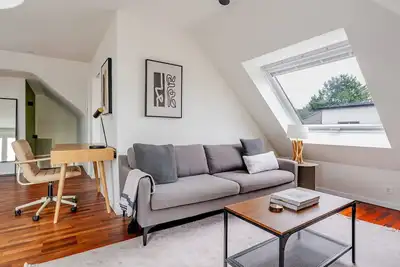 Image de Blueground | Oberstrass, balcony, nr Zürich Zoo