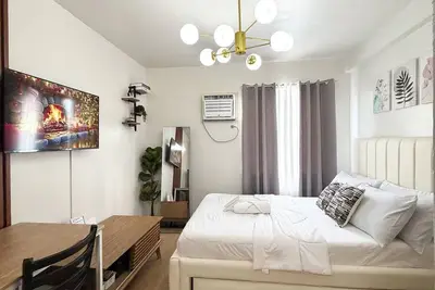 Image de Modern Scandinavian Studio with Netflix and Pool