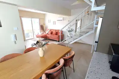 Image de Warm Design 3br • Beach 7-min walk • Peaceful