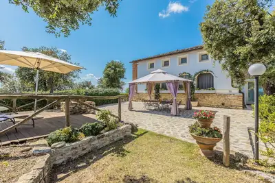 Image de Villa à Monsummano Terme avec 5 chambres à coucher, 10 couchages