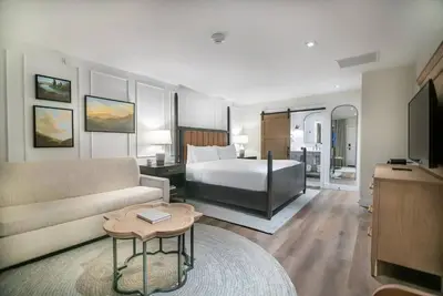 Image de Amazing Outdoors! Modern unit w/ Resort access