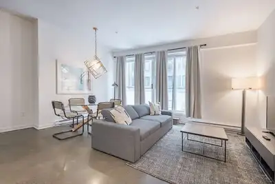 Image de Historic Old Montreal Stay - Iconic Location