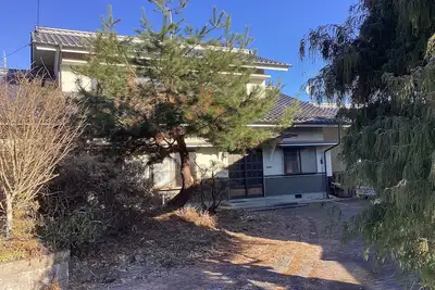 Image de It is a typical house of an old Japanese farmhouse. Please enjoy the Japanese countryside with the countryside scenery spreading at the foot of the Northern Alps. Hakuba, Kurobe Dam, Matsumoto Castle, and Kisoji are also close by.