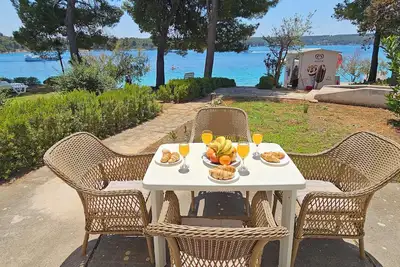 Image de Beach front with Swimming pool, Illyria Resort Apt 101