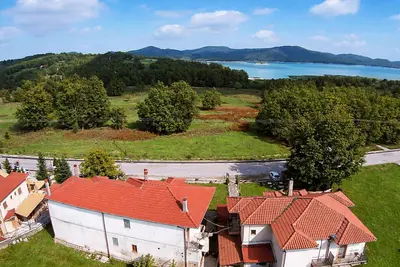 Image de Orama Hotel - Lake Plastira Fireplace Family Suite