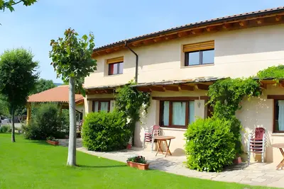 Image de Casa Rural 'Villabamba 4' avec Vue sur la Montagne, Terrasse Commune et Wi-Fi
