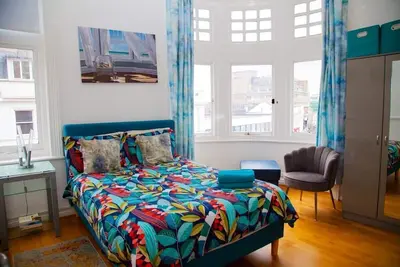 Image de Appartement-Vue ville-Salle de bain privée-Moderne