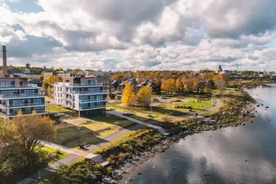 Image de 1st Row Beachfront Luxury 3br Terrace + parking.