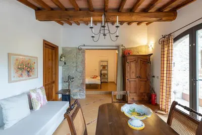 Image de Appartement 'Casa Zalea - Casale Rosmarino' avec jardin privé, Wi-Fi et climatisation