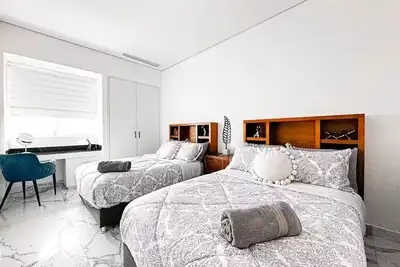 Image de Brand new penthouse, up to 8 people