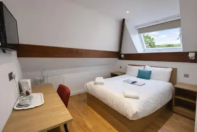 Image de Family Room with Private Bathroom @ The Gables Aparthotel