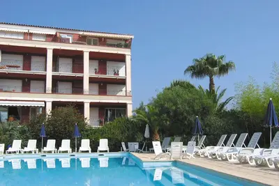 Image de À 150m de la mer! Cosy T4 avec accès à la piscine