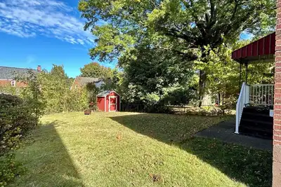 Image de Charming 2-bedroom house with parking. Minutes from Downtown, Cmu, Uni of Pitt