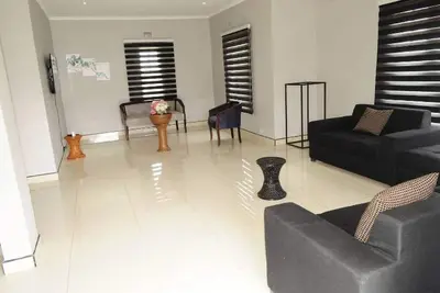 Image de Private room in home in Lilongwe, Malawi, Sigma Court Apartment 9