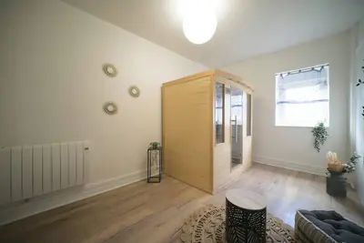 Image de Aman Jacuzzi privé, billard et salle de détente