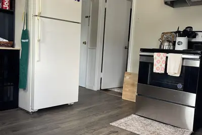 Image de Cozy 2-bedroom house in centrally located Auburn with air conditioning/heating