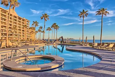 Image de Ground Floor Oceanfront Sonoran Spa W105