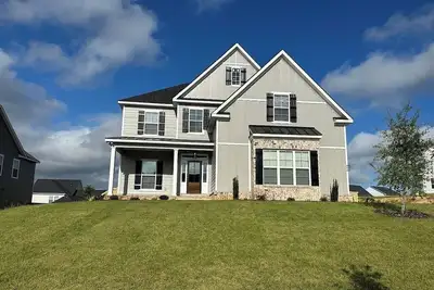 Image de Spacious 4Bd/4bath Home with Media Room-Great for Master’s Week!