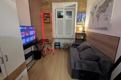 Image de Compact Loft -  Metro - Ultra-Fast WiFi - Heart of Wola Business Hub