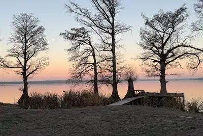 Image de Waterfront Duck & Fishing Lodge - Large Groups - 3 Trailer Parking  Private Dock