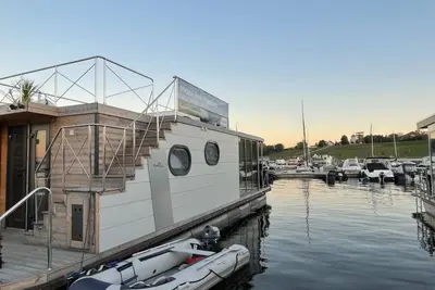 Image de Hausboot mit Sauna by Interhome