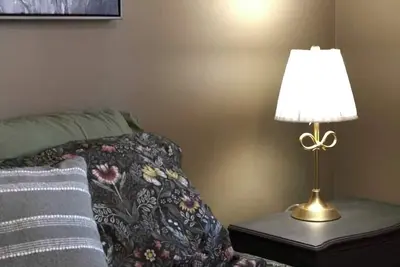 Image de Laurier House-Comfortable. Central. Convenient.