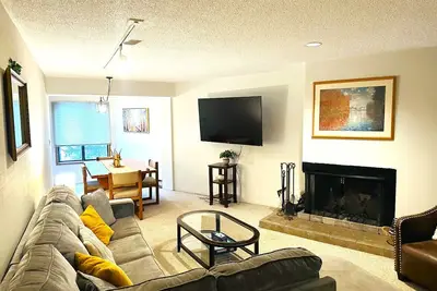 Image de Vail 2br Home | Hot Tub • 5 Minutes to Slopes