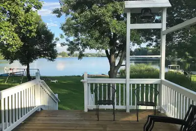 Image de Awesome 3-bedroom house on No Wake East Lake in Hopkins Michigan
