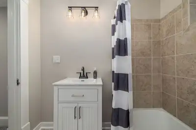 Image de Historic Farmhouse with Pool & Barn