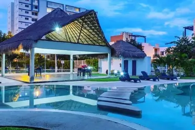 Image de Elegant, secure apartment, swimming pool, centrally located, free area