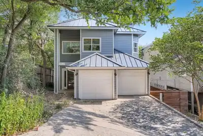 Image de Beautiful 3br Home in the Center of Everything!