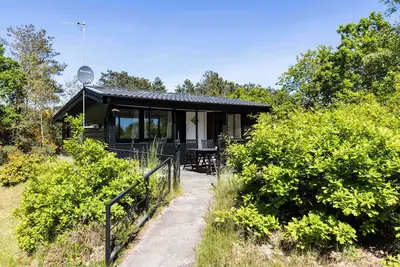 Image de Cozy summerhouse 100 m from the beach