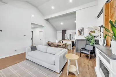 Image de Lovely 3-bedroom house with 2 full baths in charming Duncan