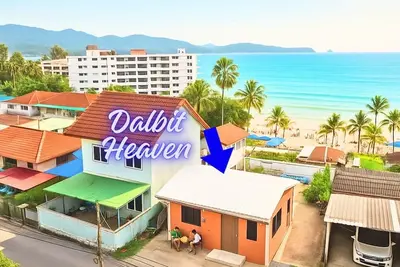 Image de 3-Min Walk to Beach • Super Private 2 Br House