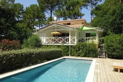 Image de Villa 5 étoiles Prestige Piscine chauffée  Biscarrosse Lac Golf pour 6 personnes