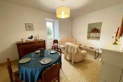 Gîte 4 pers. à Razines avec Parking et Wifi