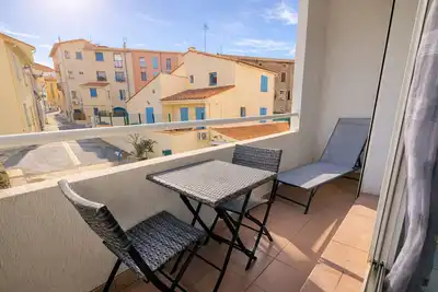 Image de Appartement Climatisé Familial avec Parking à Collioure