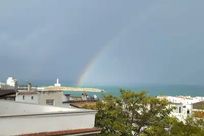 Image de Casa Isa. Accogliente bilocale in centro vista mare. Dotato di tutti i comfort