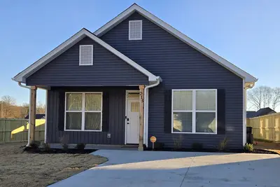 Image de Blue Haven, a brilliant 3-bedroom house between Liberty, & Easley, Sc on Hwy 93.