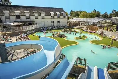 Image de ZEcamping 4* familial 300m plage espace aquatique mobil-home Tv 28m2