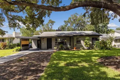 Image de 3bed + 2bath House with Ac - Walking distance to Lake Hollingworth in Lakeland