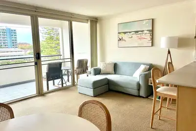 Image de Marina 403- Modern 1 bedroom apartment in the heart of Forster.