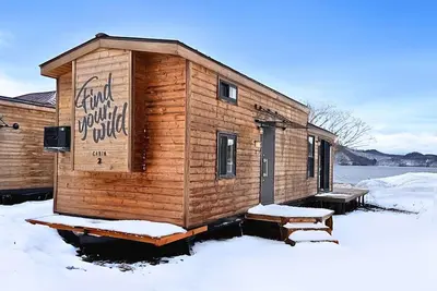 Image de Pet-Friendly & Bbq | Lakeside Home with a Panoramic View of Lake Nojiri – The Lake Side Inn