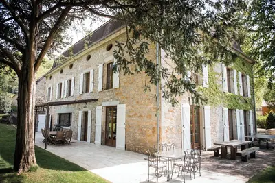 Image de La Riviere: Marvelous 7-bedrooms Chateau/ Country house, heated pool