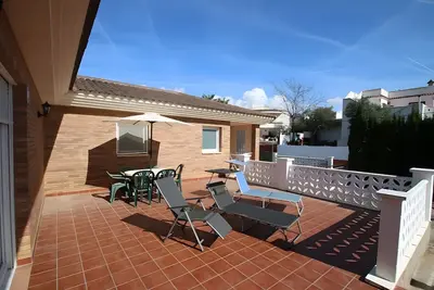 Image de Maison de vacances « Villa María Magdalena » avec terrasse privée, Wi-Fi et climatisation