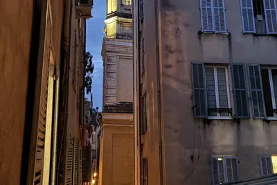 Image de Cozy 50m2 neuf! Wifi, Clim, Balcon, 2 chambres en  plein coeur du Vieux-Nice