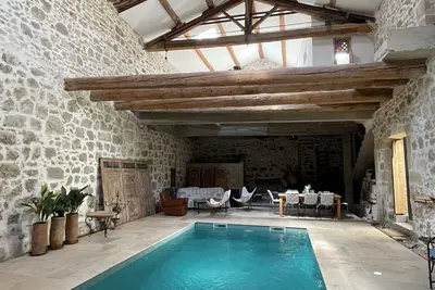 Image de Gîte de charme atypique, canal du midi, proche mer, centre Capestang