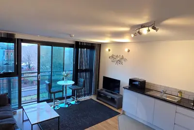 Image de 2 bed 2bath apartment close to Ao Arena. 500 metres from Deansgate + centre